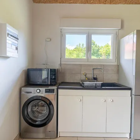 Maison De 40m² A - Proche Lac, Pistes Cyclables, - Accueille 4 Pers. - Animaux Ok - Fr-1-319-484 *